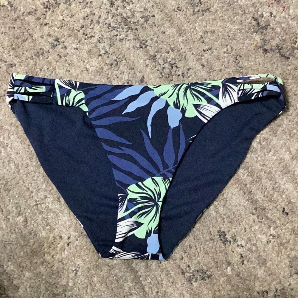 New. ROXY navy hipster bikini bottom. XL - Picture 6 of 9